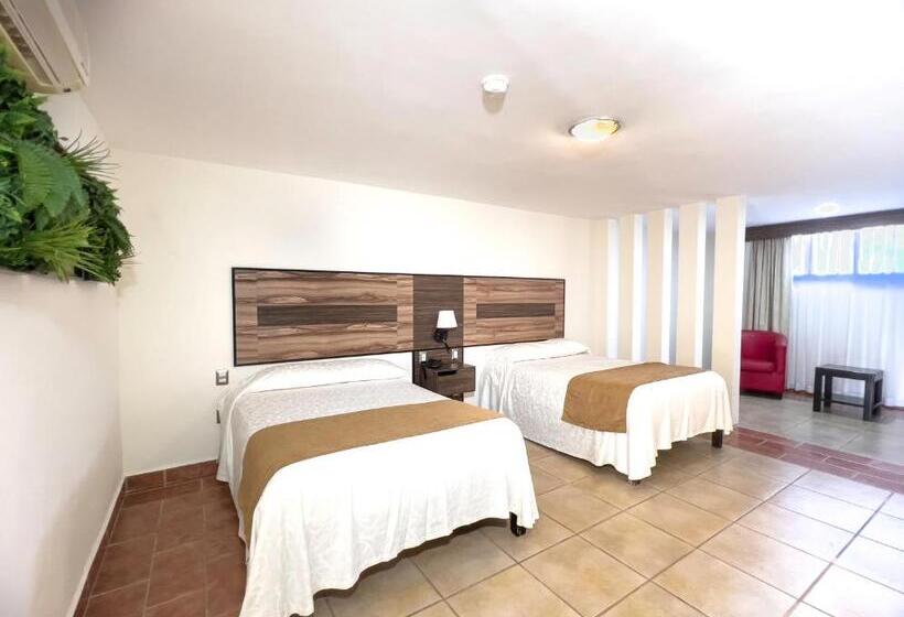 Отель Maria Dolores Rio Verde