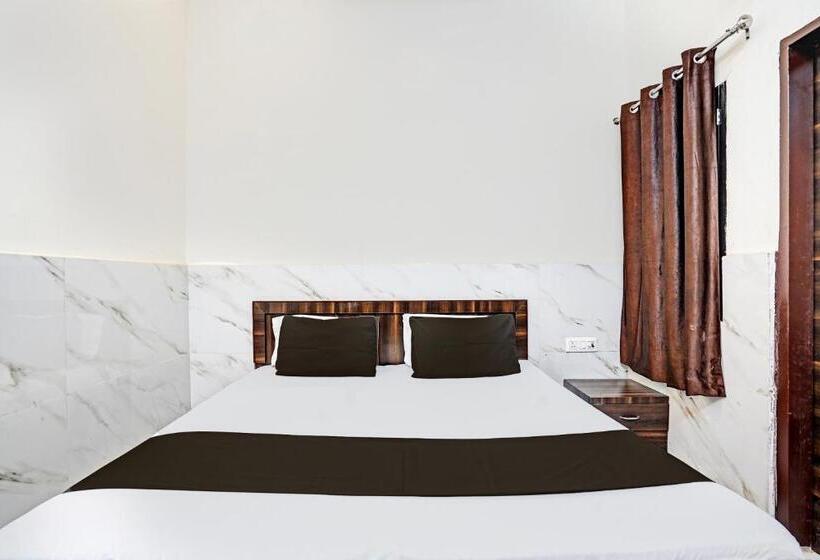 Отель Oyo Gauri Shankar Dham