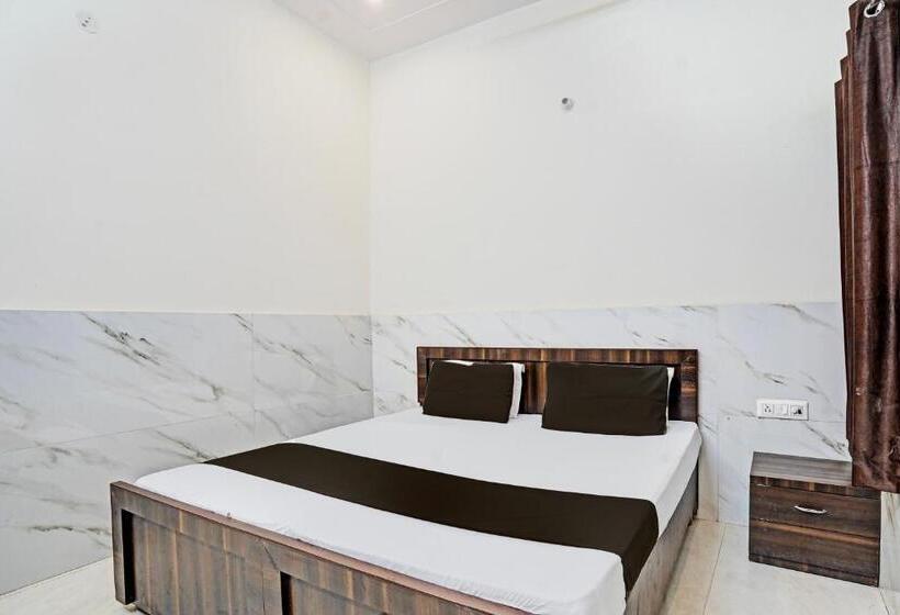 Отель Oyo Gauri Shankar Dham