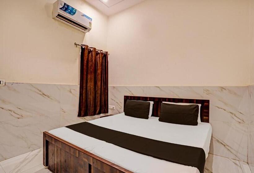 Отель Oyo Gauri Shankar Dham