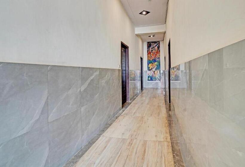 Отель Oyo Gauri Shankar Dham