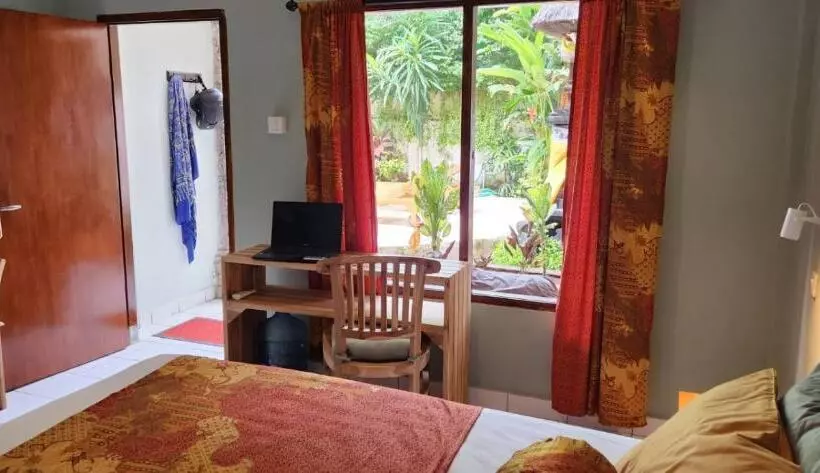 Oasis Poolside Room