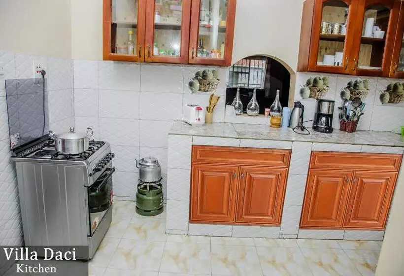 پانسیون Villa Daci