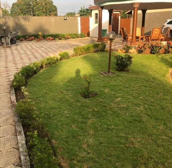 پانسیون Villa Zoca