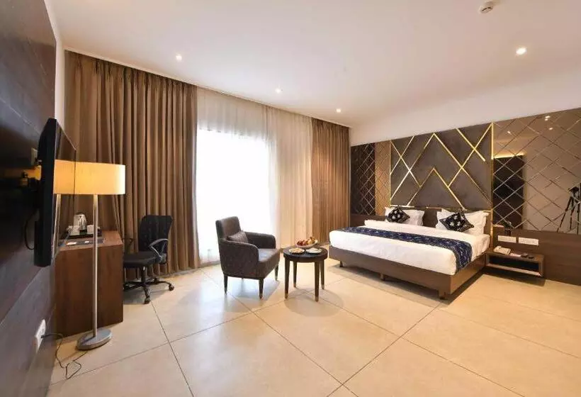 Lomakeskus Clubhouse Hotel Morbi