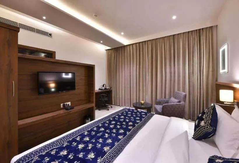 Lomakeskus Clubhouse Hotel Morbi