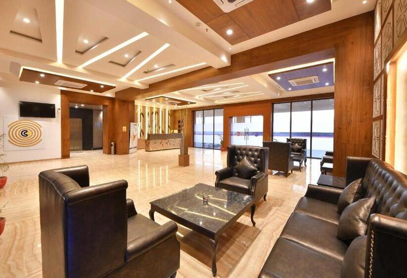 منتجع Clubhouse Hotel Morbi