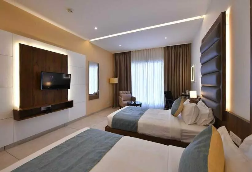 Lomakeskus Clubhouse Hotel Morbi