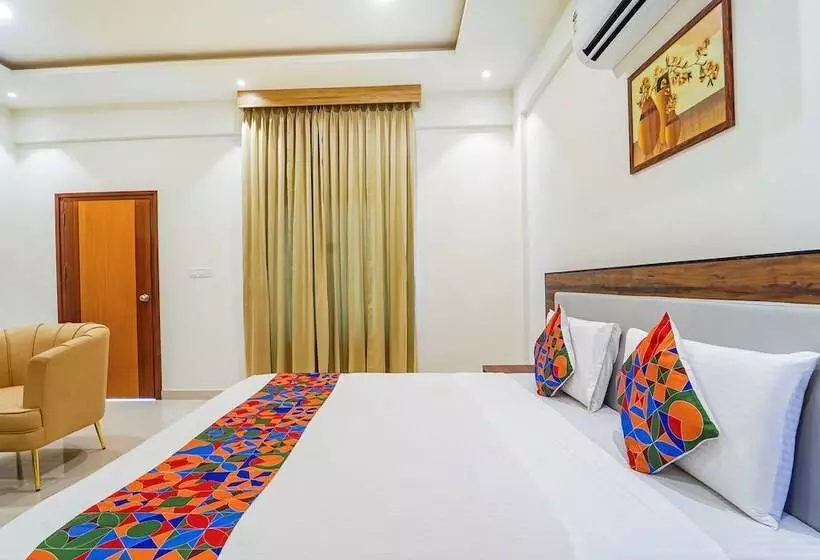 Fabhotel Easy Nest