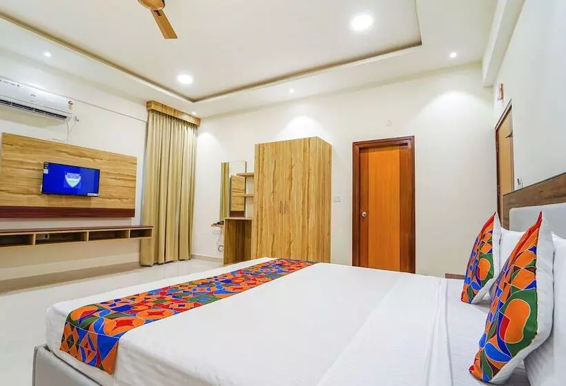 Fabhotel Easy Nest