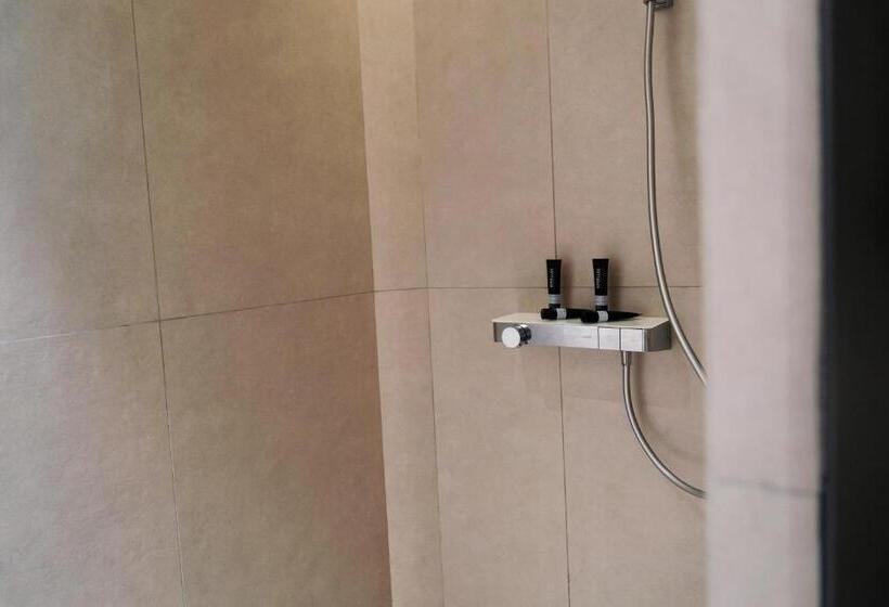 בית מלון כפרי Glaze Garden