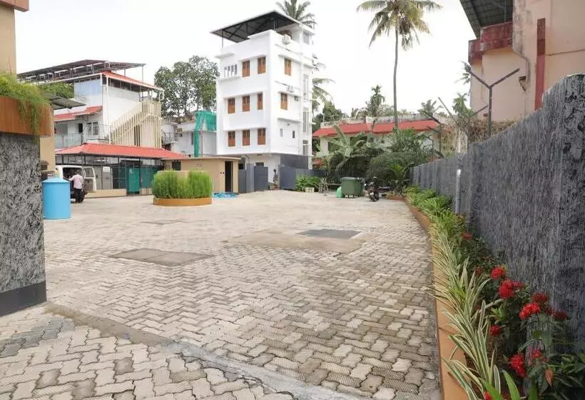 هتل Alankar Tourist Bunglow