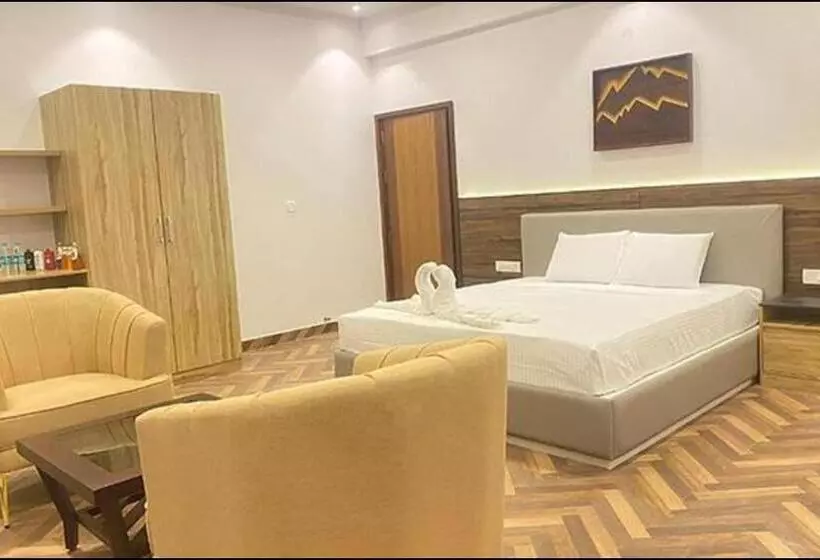 Fabhotel Easy Nest