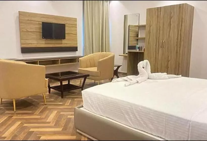 Fabhotel Easy Nest
