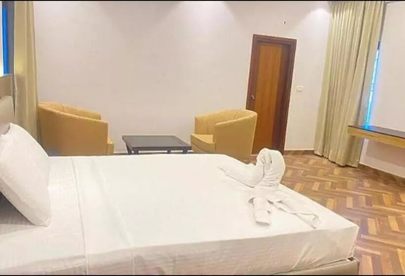 Fabhotel Easy Nest