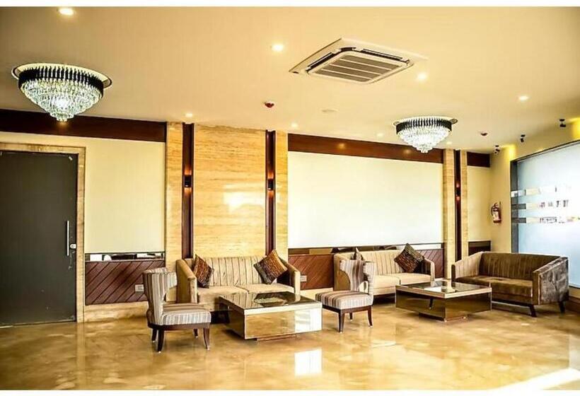 هتل Mj Aero Suites, Joly Grant