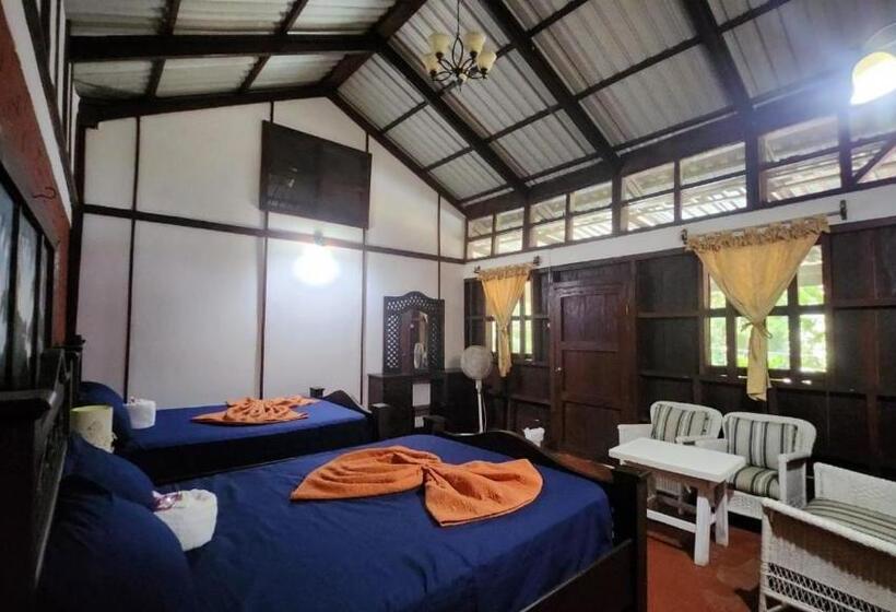 هتل Posada De Don Alonso