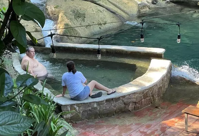 هتل Posada De Don Alonso