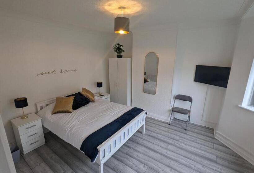 Pensione The Manor Guest House In Wembley