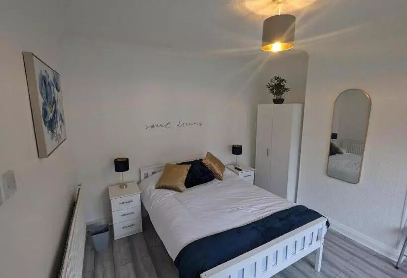 Majatalo The Manor Guest House In Wembley