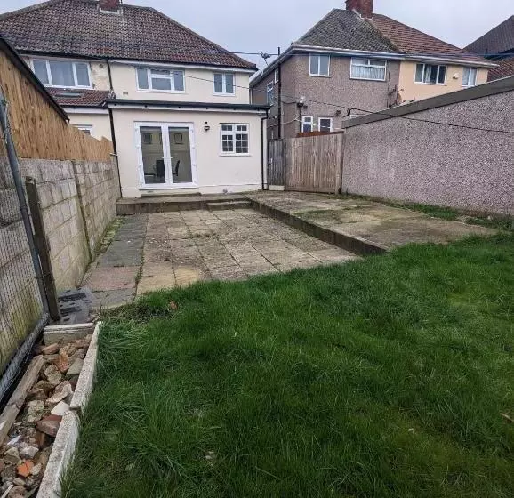 Majatalo The Manor Guest House In Wembley