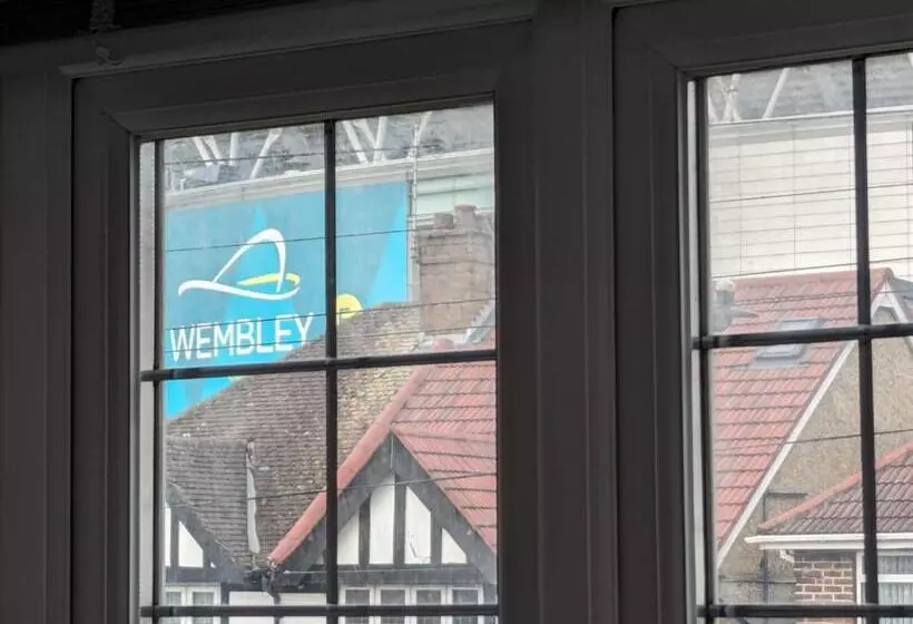 Majatalo The Manor Guest House In Wembley