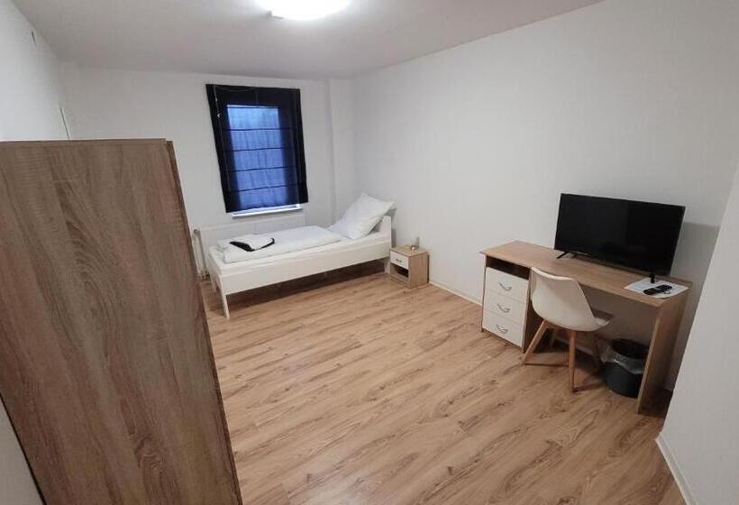 Пансион Gästehaus Larrelt