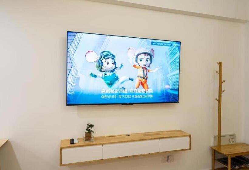 Cloud Expo Apartment