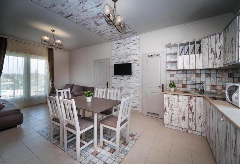 Aranyszarvas Panzió, étterem és Grillterasz