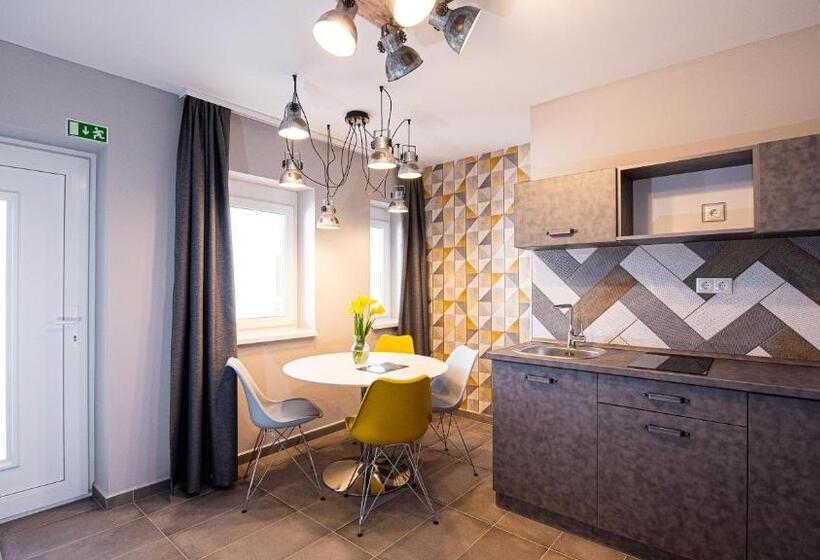 Aranyszarvas Panzió, étterem és Grillterasz