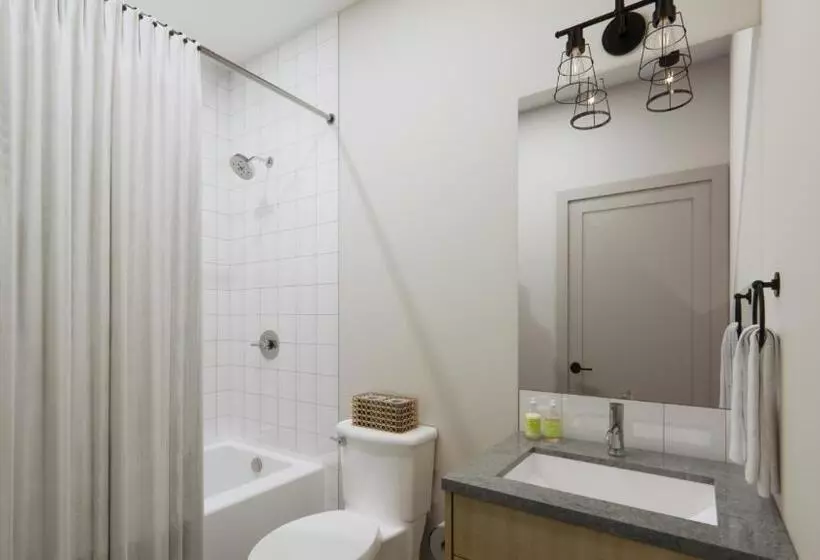 Basecamp Suites Revelstoke