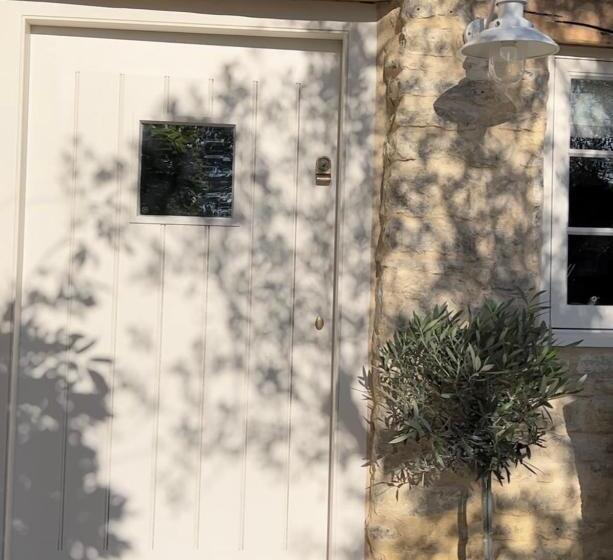 ベッドアンドブレックファースト Greystone Guesthouse