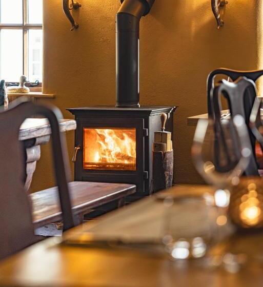 צימר The Bittescombe Inn