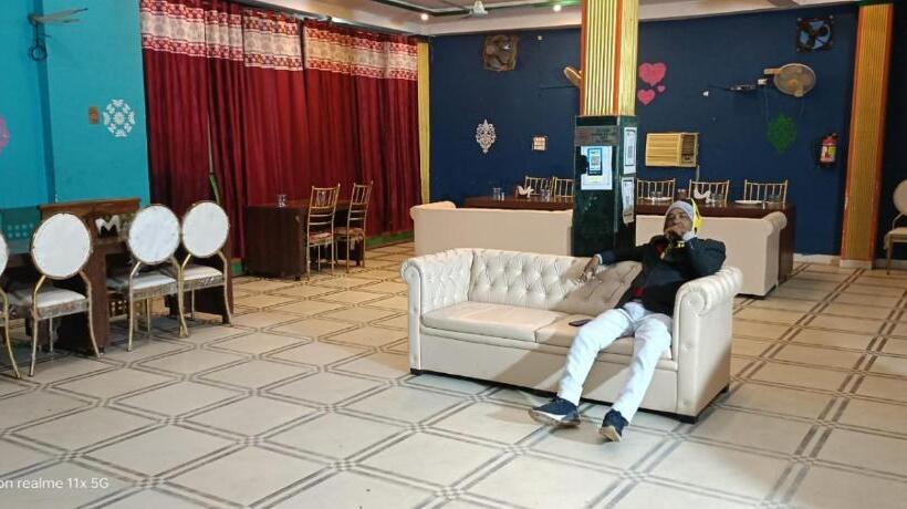 בית מלון כפרי Shaagun Marrige Hall