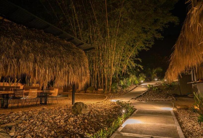 فندق Jungla Ecoluxury Resort