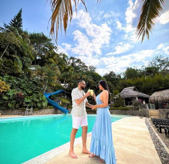 فندق Jungla Ecoluxury Resort