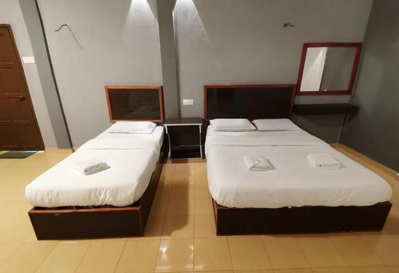 هتل Matahari Chalet Long Beach Perhentian Island