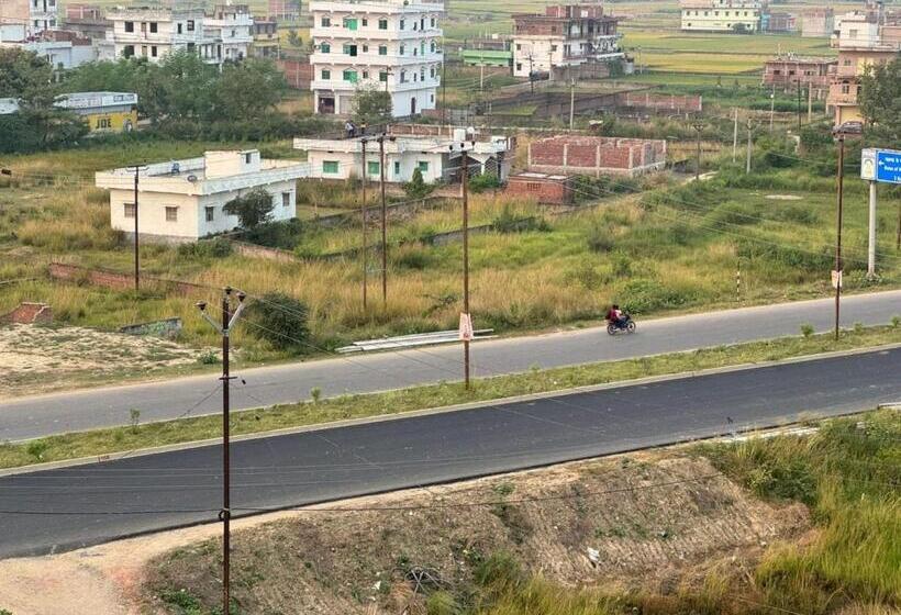 בית מלון כפרי Nalanda Inn Bihar