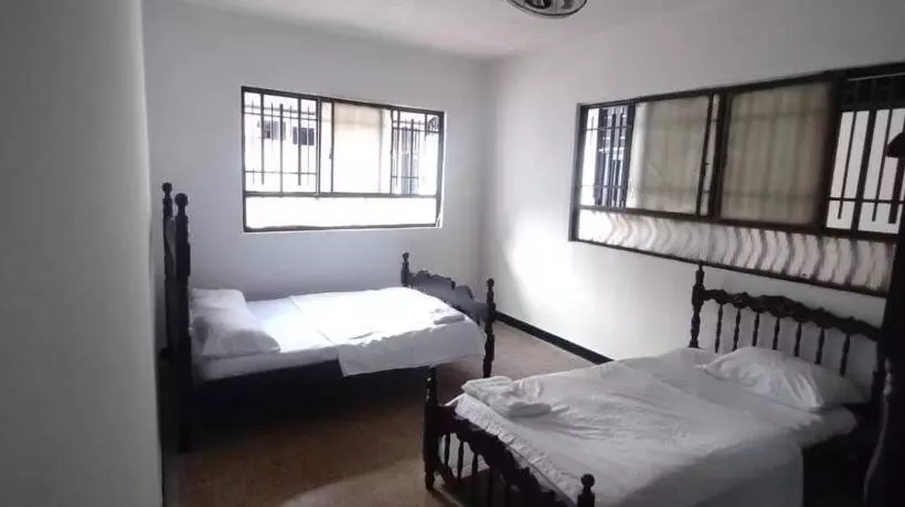 هتل Tunjo De Oro Neiva