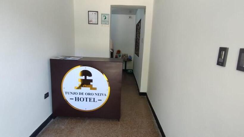 هتل Tunjo De Oro Neiva