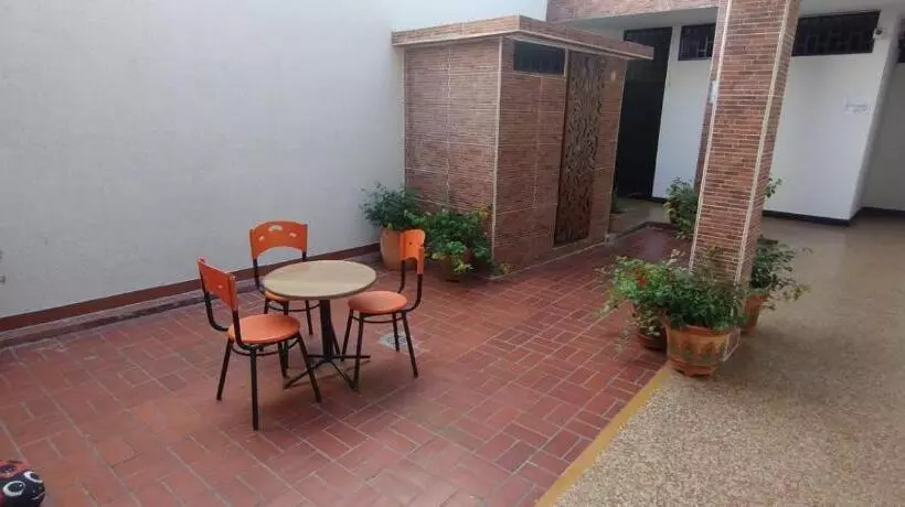 هتل Tunjo De Oro Neiva