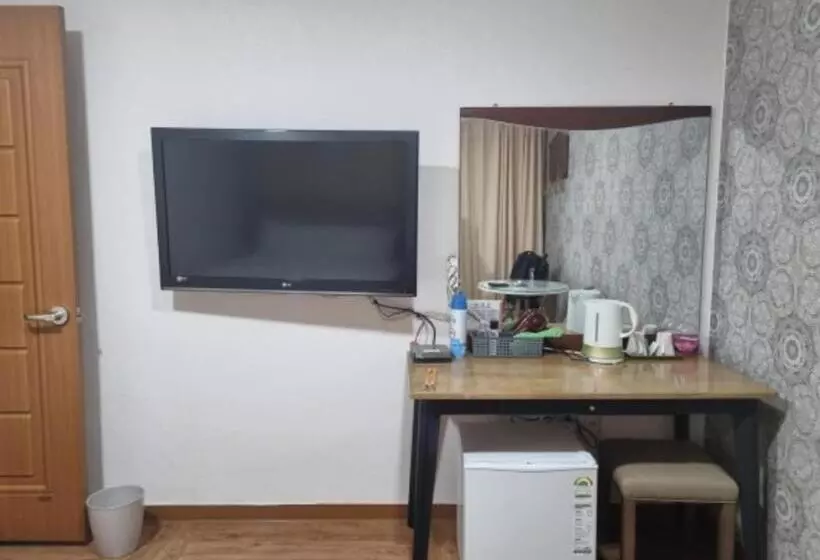 Oreum Motel