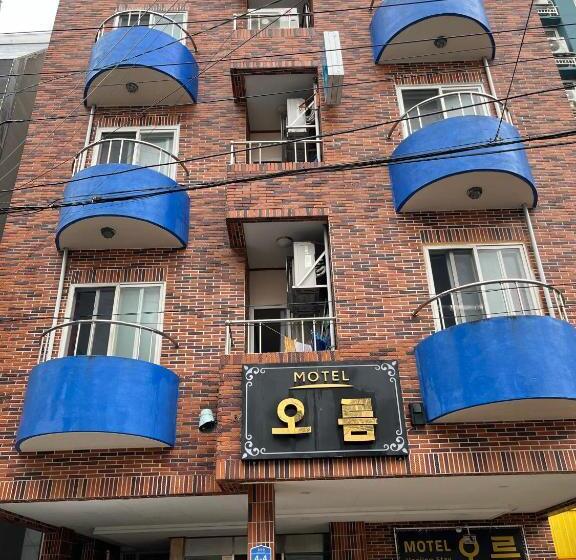 Oreum Motel