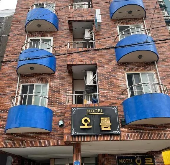 Oreum Motel