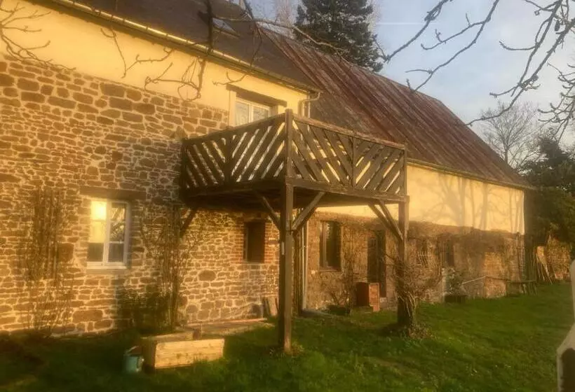 ペンション Maison D Hôtes Petit Coin De Paradis