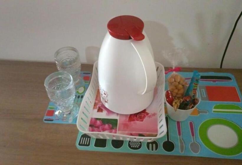 膳宿费 Suite Familiar