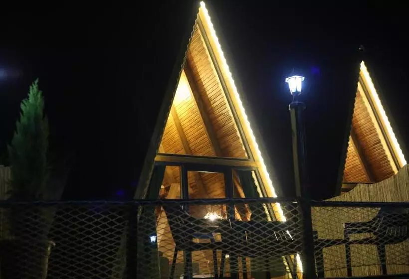 استراحتگاه Pagen Bungalow