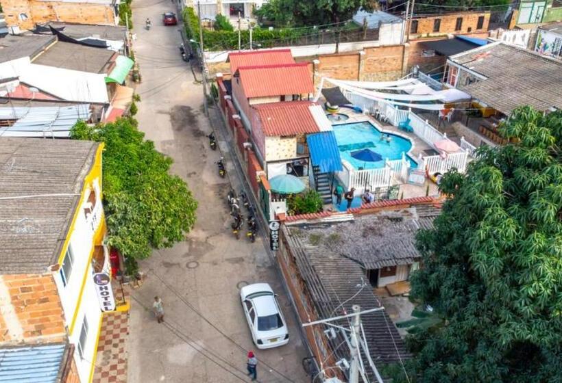 Tecno Hotel La Negra