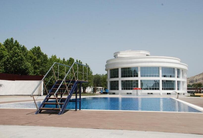 Agsaray Deluxe Hotel & Spa