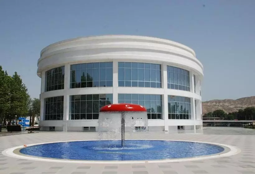 Agsaray Deluxe Hotel & Spa